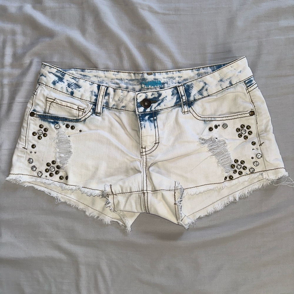 L'Amour White and Blue Jean Shorts with Distressed Look